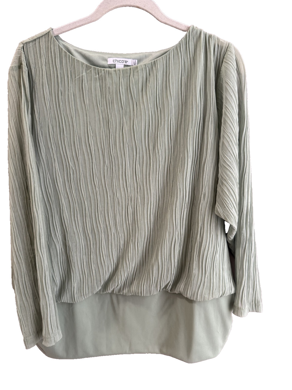 Chico's Size 3 Touch of Cool Textured Banded-Hem Top in Sage Meadow Green